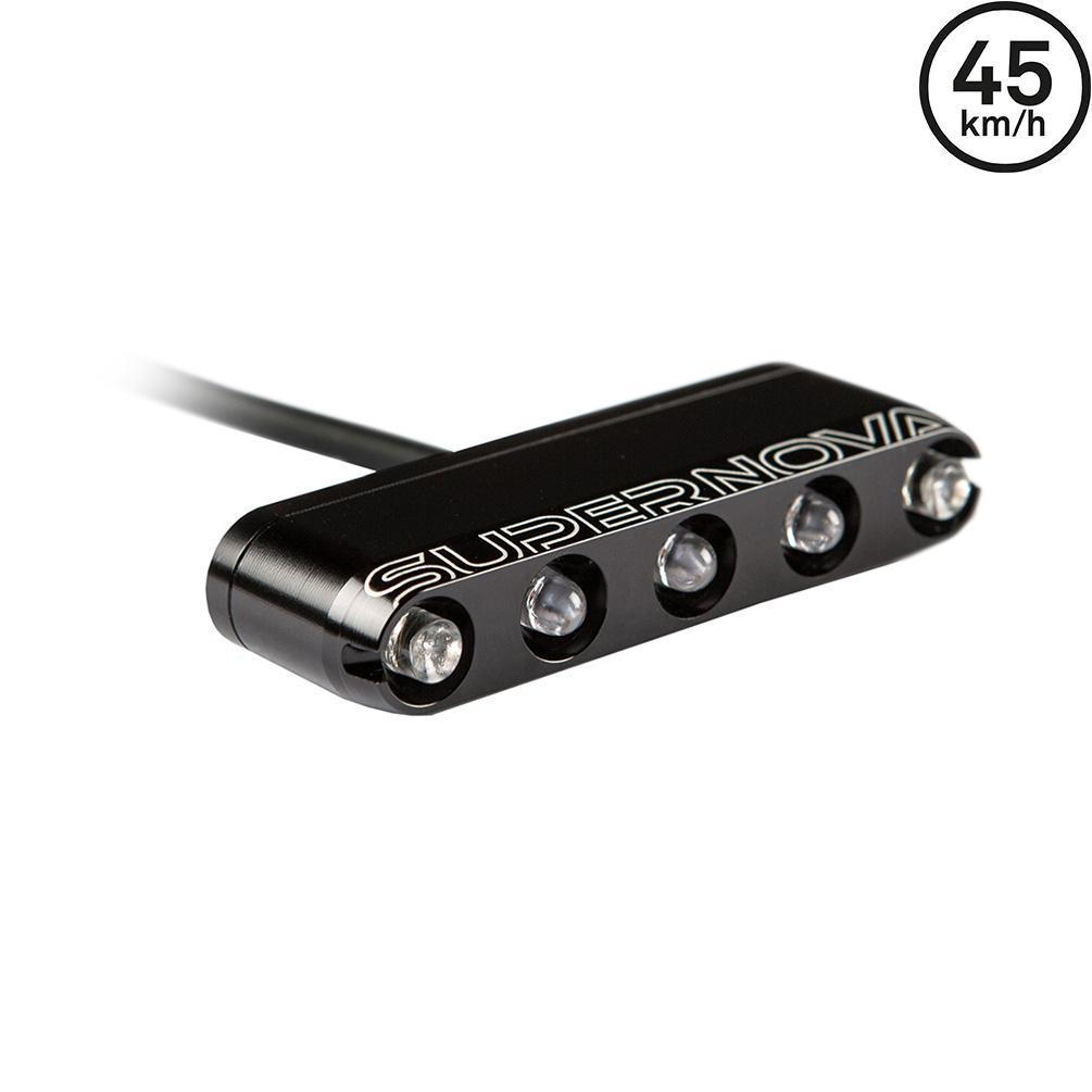 Feu arrière Supernova M99-E6 LED haute visibilité pour vélo électrique avec feu stop intégré et design compact robuste.